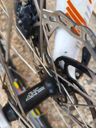 Bicicleta Canyon Nerve XC Doble Suspensión