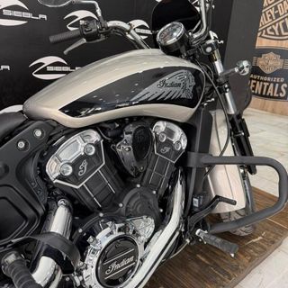 Indian Scout 1200 2022 | 9.860 km | Plata | 10.999€