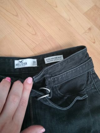 Minifalda vaquera negra Hollister