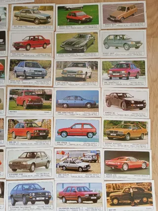 Cromos de coches antiguos.