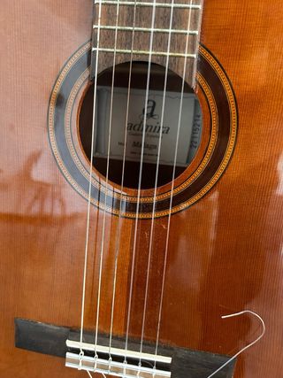 Guitarra Admira Málaga con funda