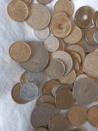 Lote de Monedas de pesetas antiguas.