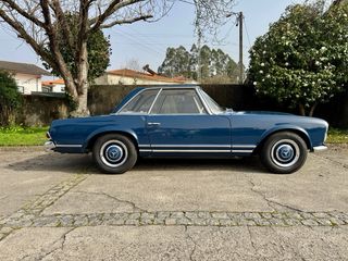 Mercedes-Benz  230SL Pagoda