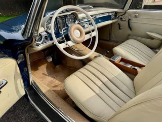 Mercedes-Benz  230SL Pagoda