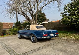 Mercedes-Benz  230SL Pagoda