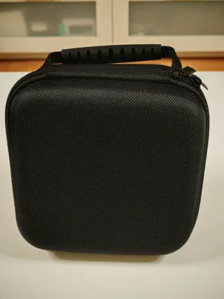 Mini PC AMD Ryzen 7 7840HS 8C/16H