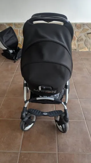 Carrito de bebé negro Matrix light By Jané