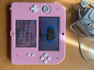 Nintendo 2DS Rosa con Cargador Y Tarjeta SD