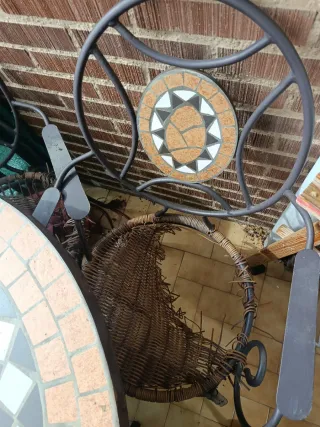 URGENTE: Conjunto mesa y 4 sillas exterior