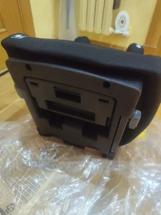 Silla de coche Lionelo Negra