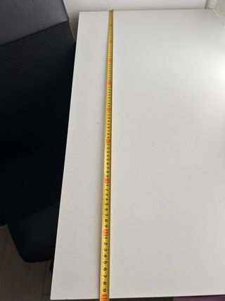 Mesa y sillón de estudio