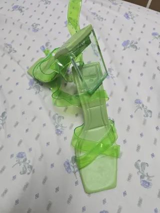 Zapatos Bershka verdes verano