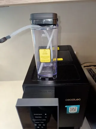 Cafetera Cecotec Cremaet Compactccino