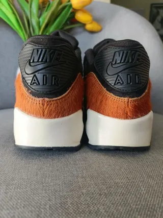 Nike Air Max 90 LX Pony Tar Black T38,5