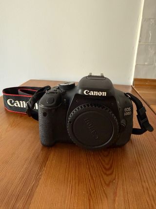 Cuerpo Canon EOS 600D Negro