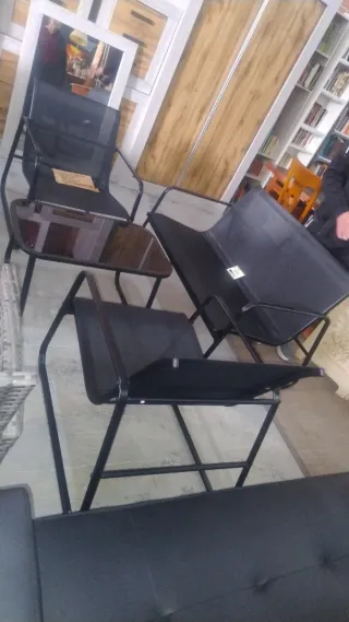 2 Sillones Negros y Blancos Tela Madera. Muebles