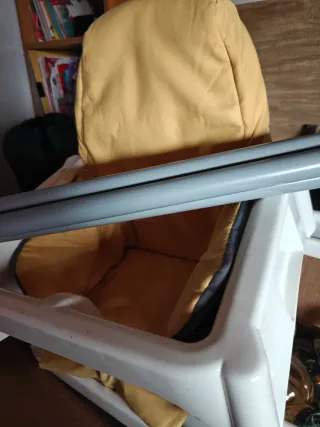 Regalo, Trona y bañera bebé recoger Badalona.