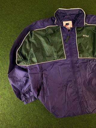 Chaqueta cortavientos Nike azul y verde