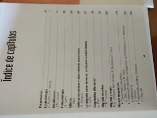 Libro de medicina sobre migraña