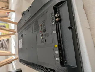 Monitor TV Samsung LED 28 Negro