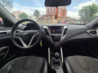 Hyundai Veloster 2013