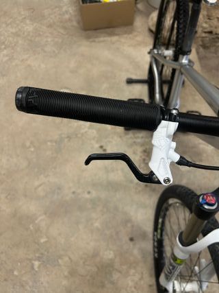 Commencal absolut dirt jump