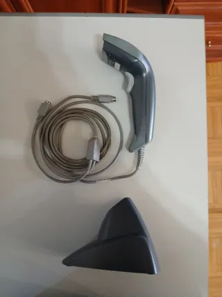 Lector de código de barras con base Heron D130