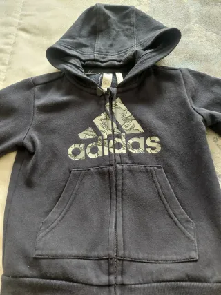 Conjunto chándal y zapatillas adidas bebé niño