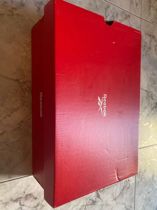 Zapatillas Reebok Talla 39 Negro y Dorado