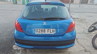 Peugeot 207 2007 1.6 HDI XLine 90CV