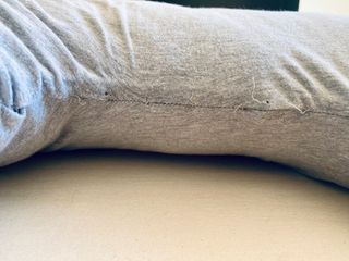 Almohada Embarazada Gris