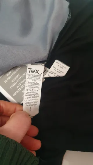 Camiseta negra con estampado