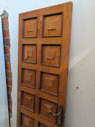 Puerta madera maciza antigua 2