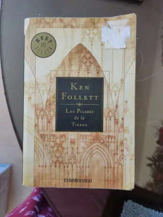 Los pilares de la Tierra (Best Seller) (Spanish...