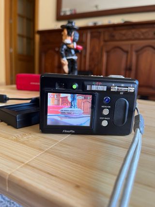 Cámara Digital Fujifilm FinePix F455 Kit