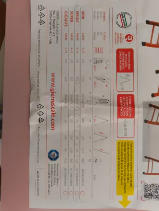 Escalera telescópica naranja