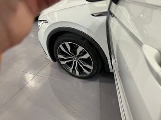 Volkswagen Tiguan R-LINE DSG TECHO
