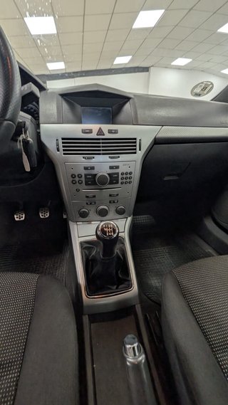 Opel Astra 2007