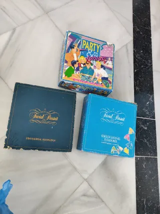 Juegos de mesa Trivial Pursuit y Party & Co