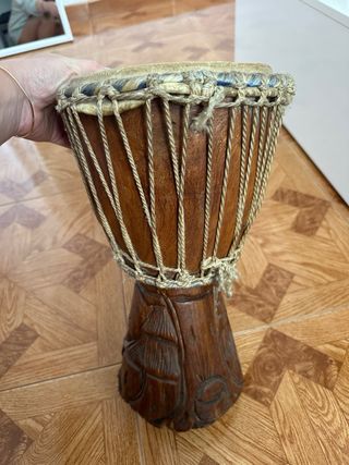 Djembé africano madera tallada