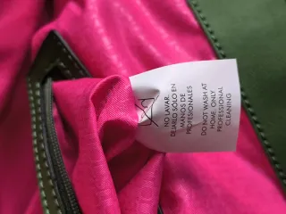 Bolso Tous estampado serpiente verde