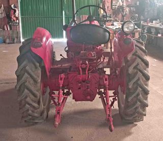 Tractor Barreiros R-335.