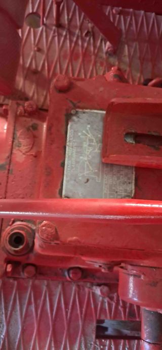 Tractor Barreiros R-335.