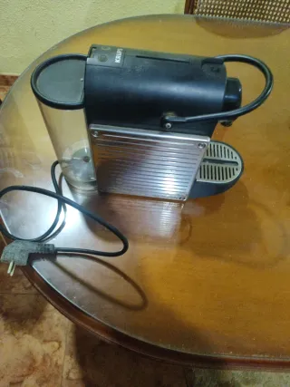 Cafetera Nespresso Krups Negra