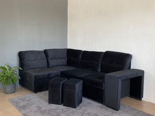 Nuevo sofa cama rinconera + 2 puff