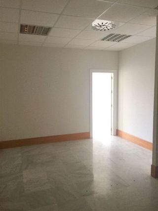 Oficina en alquiler en Triana Oeste en Sevilla