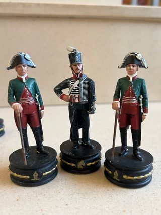 Lotto di 11 vecchi soldatini di piombo