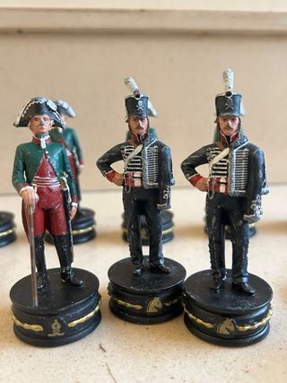 Lotto di 11 vecchi soldatini di piombo