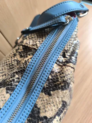 Bolso Tous estampado serpiente