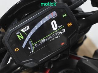 KAWASAKI Z 900 (FULL)